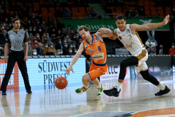 年度点球走 年度点球走